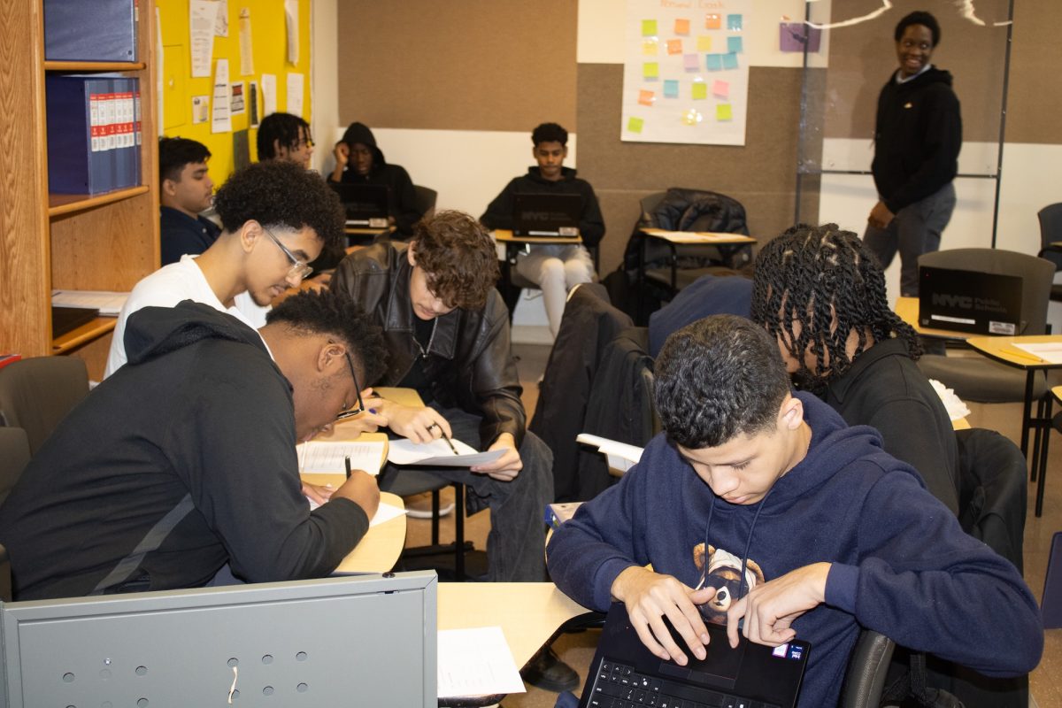 AMS students in a STEAM classroom
