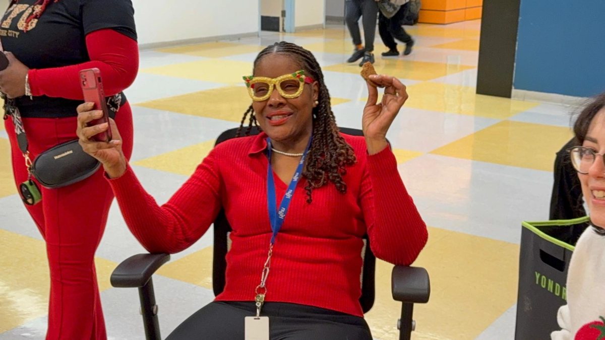 You can always count on Ms. Blue to be in the holiday spirit. 